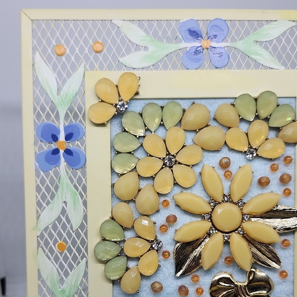 Floral Mixed Media Jewerly Art - Picture 2 of 11
